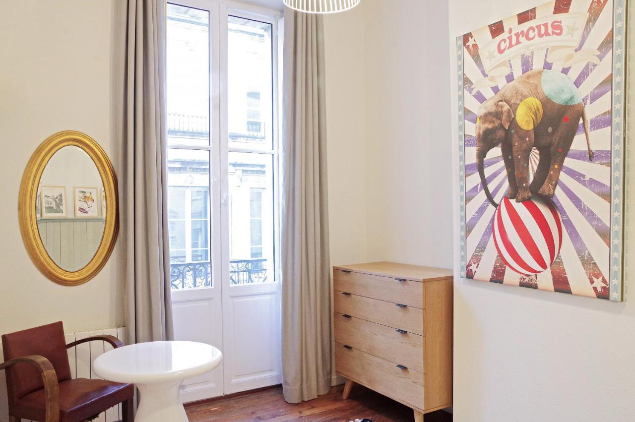 Galeries - Appartement 2 Chambres Avec Parking ボルドー エクステリア 写真
